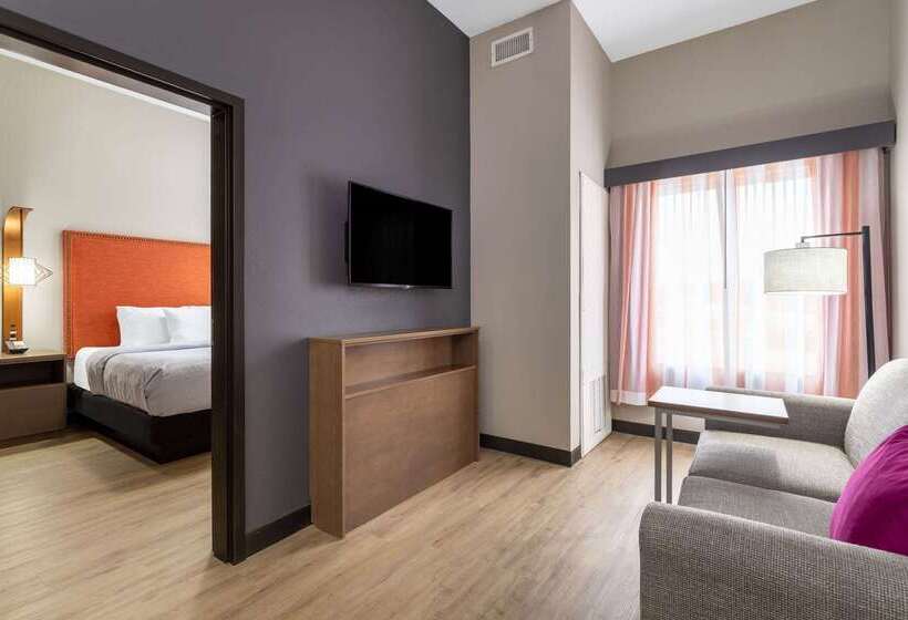 هتل La Quinta Inn & Suites By Wyndham Augusta Fort Eisenhower