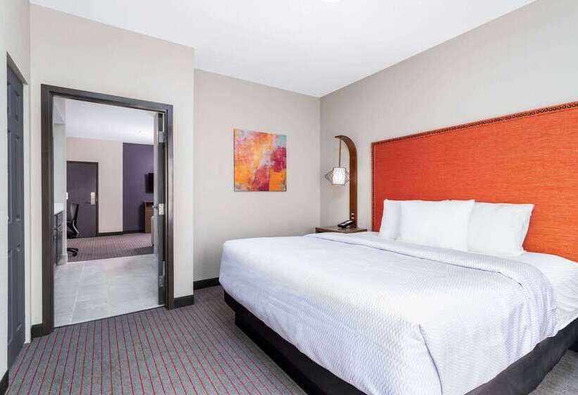 هتل La Quinta Inn & Suites By Wyndham Augusta Fort Eisenhower