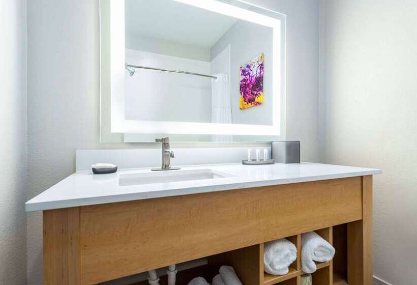 هتل La Quinta Inn & Suites By Wyndham Augusta Fort Eisenhower