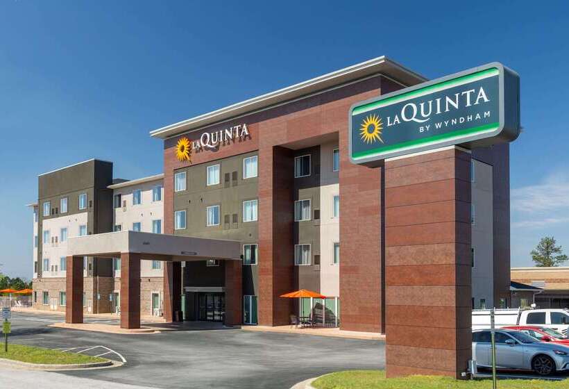 هتل La Quinta Inn & Suites By Wyndham Augusta Fort Eisenhower