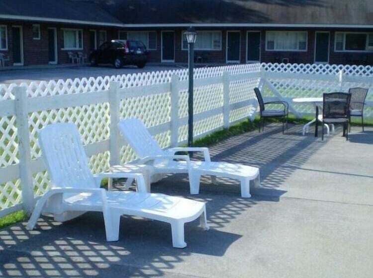 호텔 Ladd Brook Inn