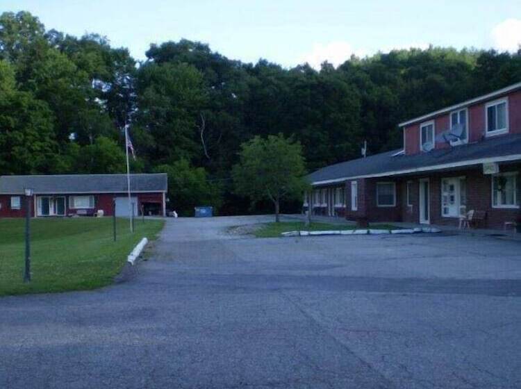 호텔 Ladd Brook Inn