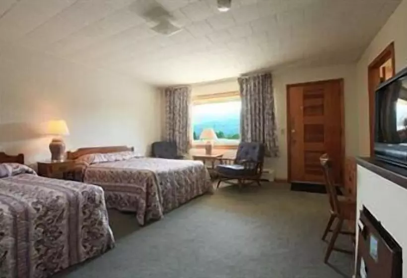 בית מלון כפרי Ladd Brook Inn