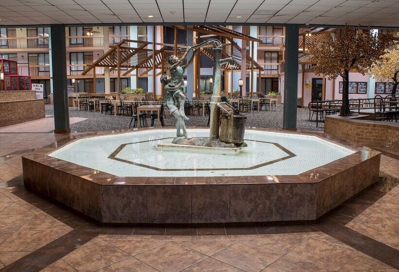 Mcm Grande Hotel Fundome Odessa