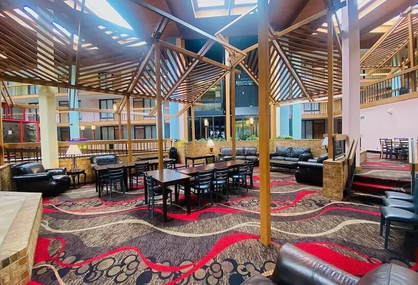 Mcm Grande Hotel Fundome Odessa