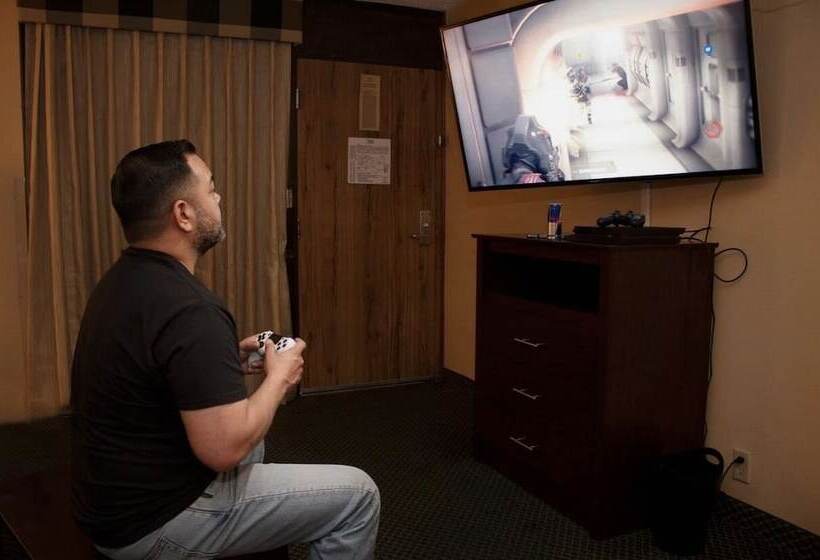 Mcm Grande Hotel Fundome Odessa