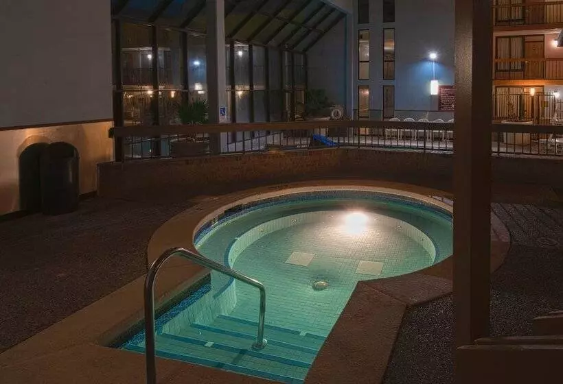 Mcm Grande Hotel Fundome Odessa