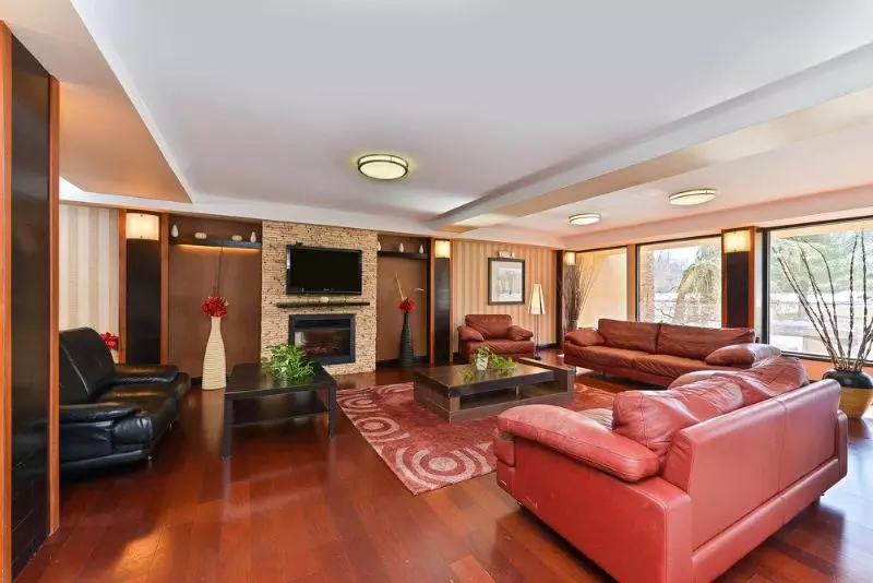 호텔 Quality Suites Tinton Falls