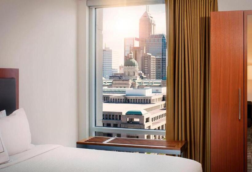 هتل Springhill Suites Indianapolis Downtown