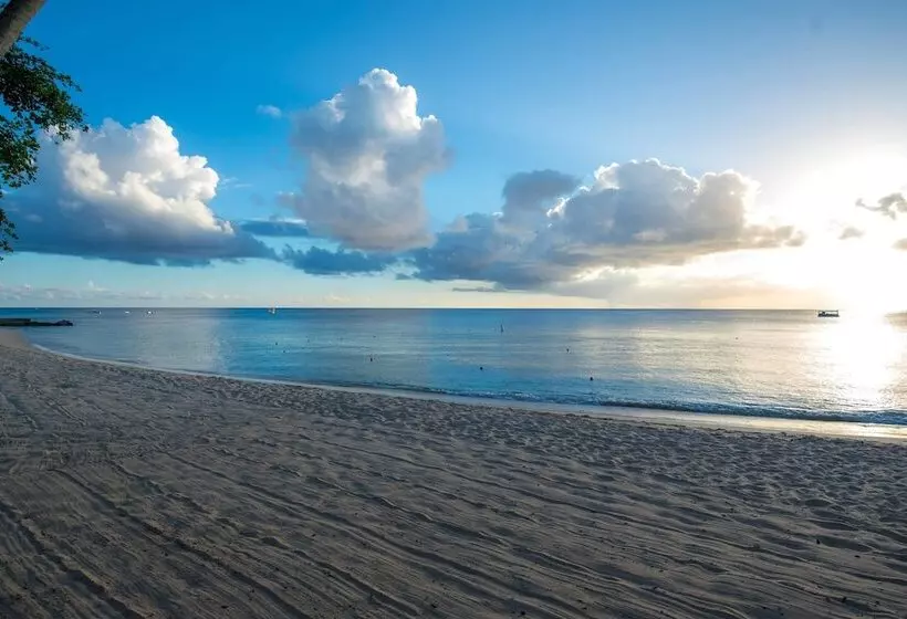 Tamarind By Elegant Hotels