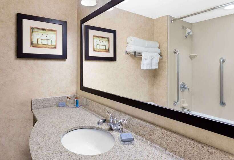 Отель Wingate By Wyndham Yuma