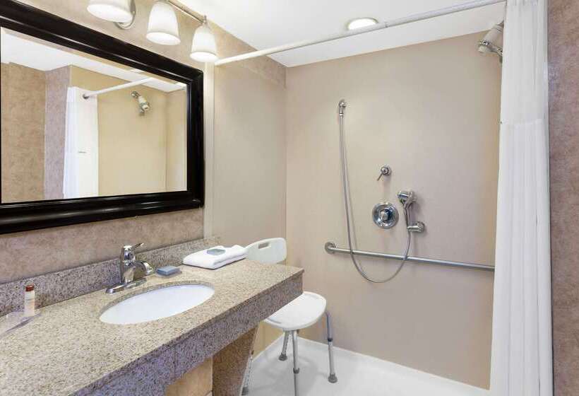 Отель Wingate By Wyndham Yuma