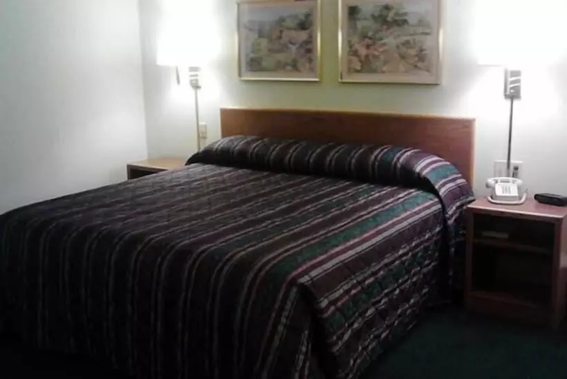モーテル Rodeway Inn