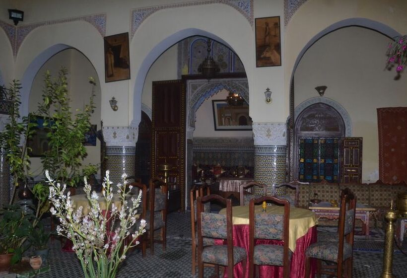 리아드 Ines Palace