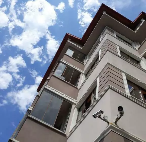 The Twins Apartmens