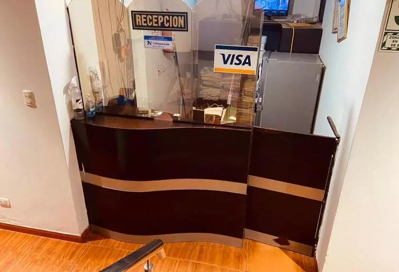 ホテル Puerto Bayovar