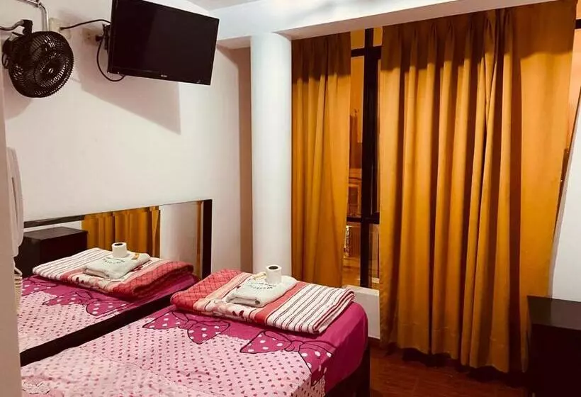 ホテル Puerto Bayovar