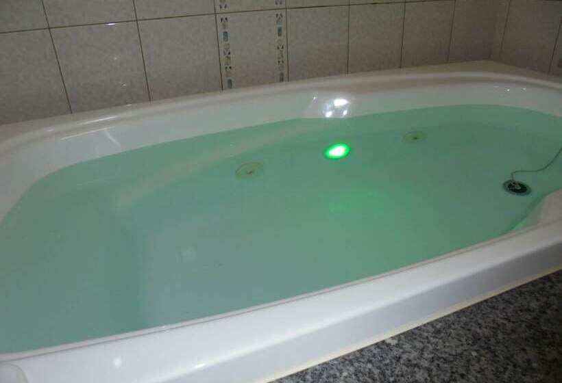 酒店 Moulin Rouge Adults Only