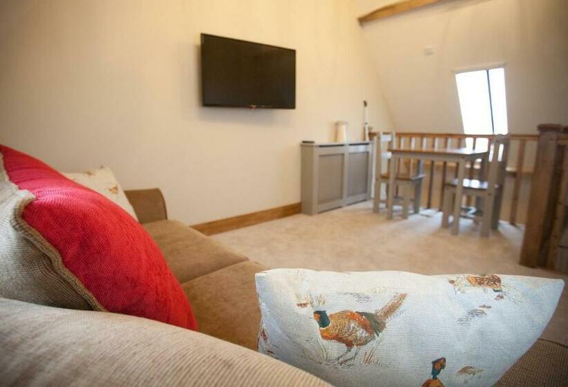 فندق The Plough Inn