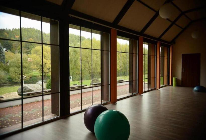 Letní Pobyt Na Hotelu Samechov V Posázaví