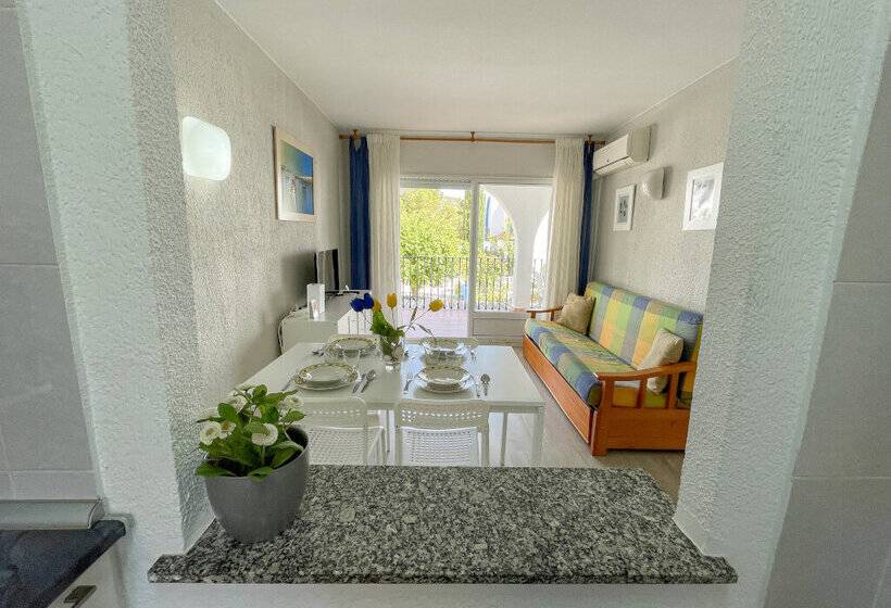 Apartamentos Tierra De Irta 3000