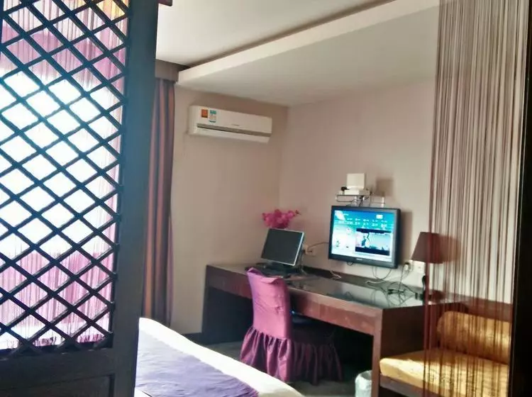Baolong Homelike Youyi Hotel