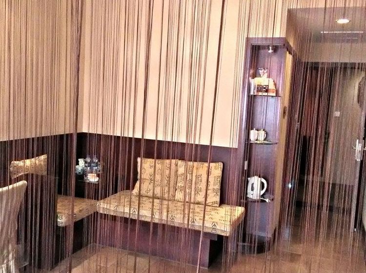 Baolong Homelike Youyi Hotel