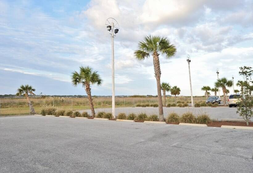 Grand Beach Condominiums By Wyndham Vacation Rentals