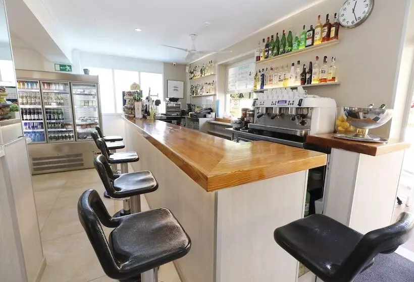 مسافرخانه Hsr Gil