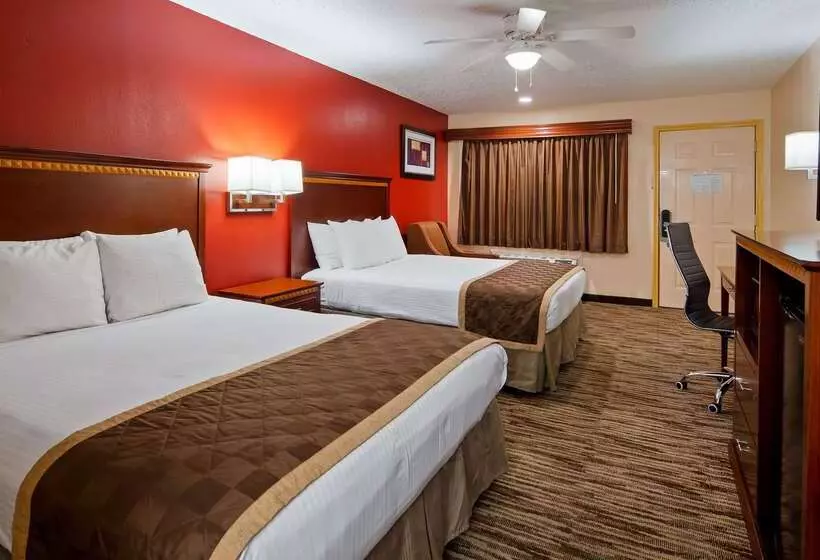 فندق Best Western Executive Inn