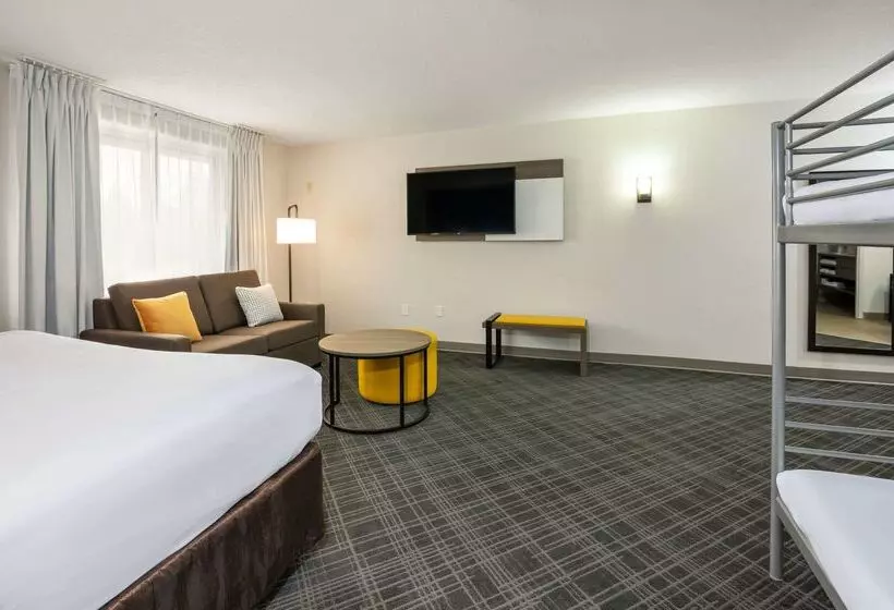 酒店 Comfort Inn & Suites