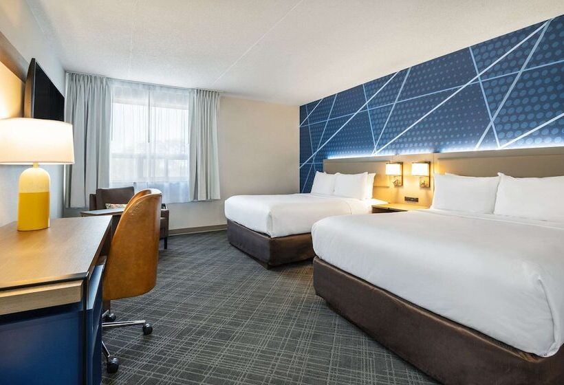 בית מלון כפרי Comfort Inn & Suites