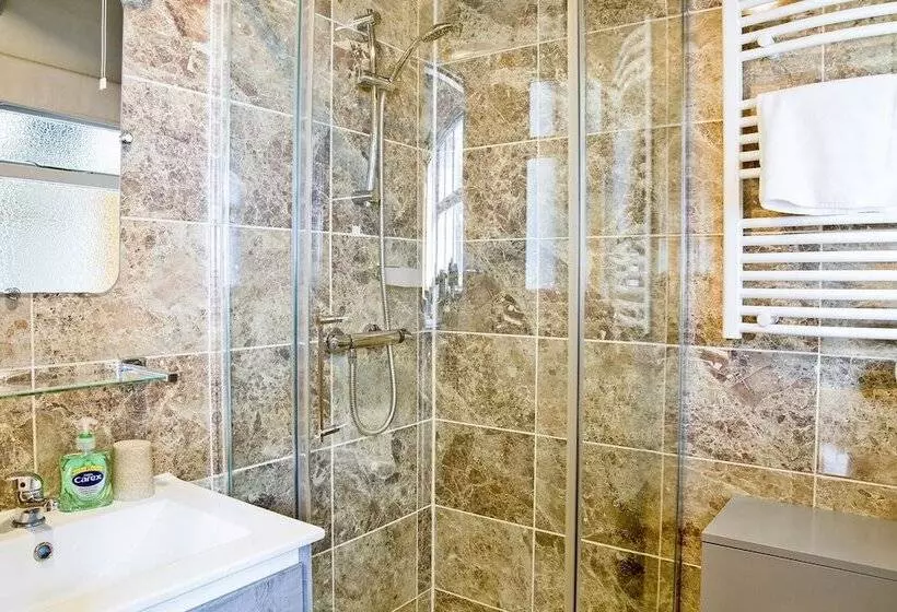 Otel Hawthorn Farm Guest House