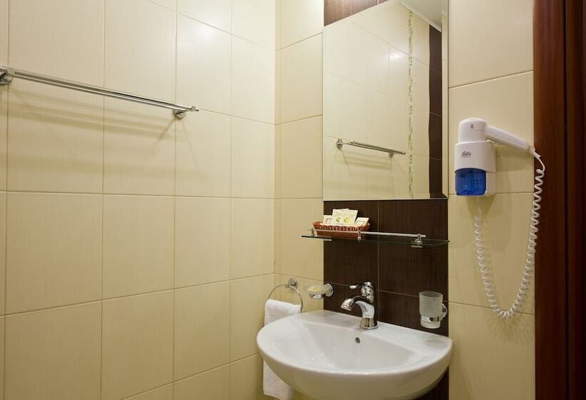 בית מלון כפרי Kaluga Plaza