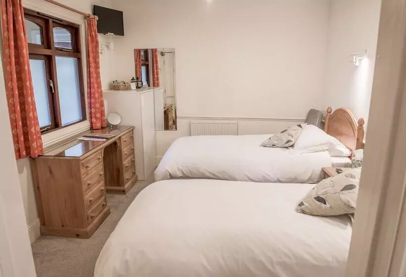 Отель Toothbrush Rooms At Lattice Lodge   Guest Kitchen & Ev Recharging