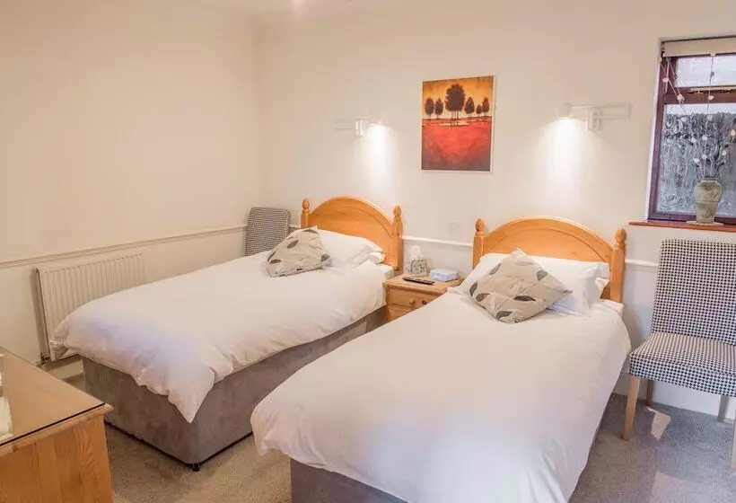 Отель Toothbrush Rooms At Lattice Lodge   Guest Kitchen & Ev Recharging