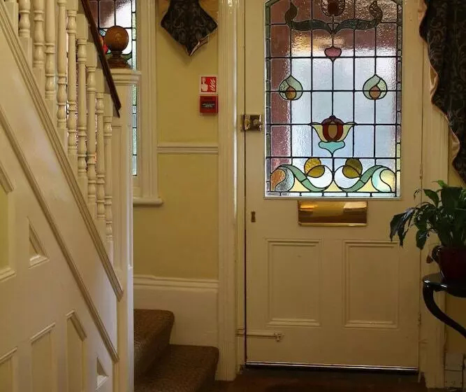 Отель Toothbrush Rooms At Lattice Lodge   Guest Kitchen & Ev Recharging