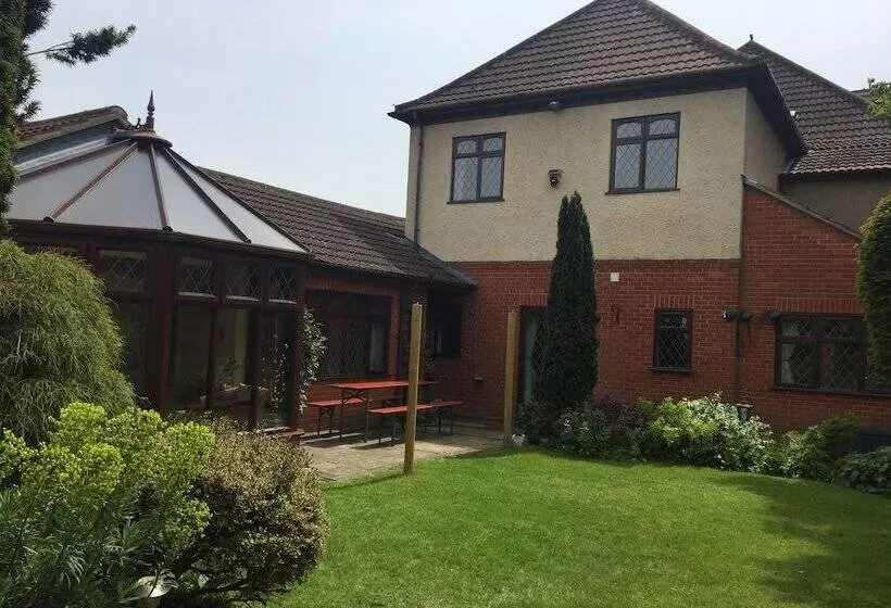 Отель Toothbrush Rooms At Lattice Lodge   Guest Kitchen & Ev Recharging