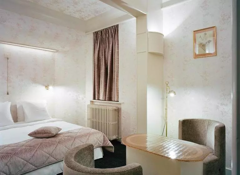 Hotel Latroupe Le Berger