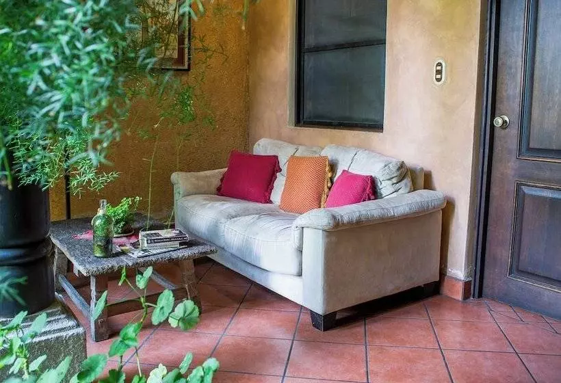 هتل Meson Del Valle By Ahs