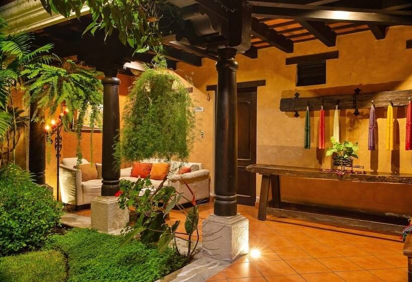 هتل Meson Del Valle By Ahs