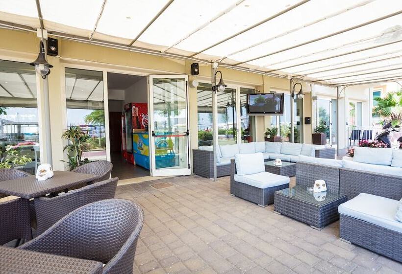 هتل Residence Roxy