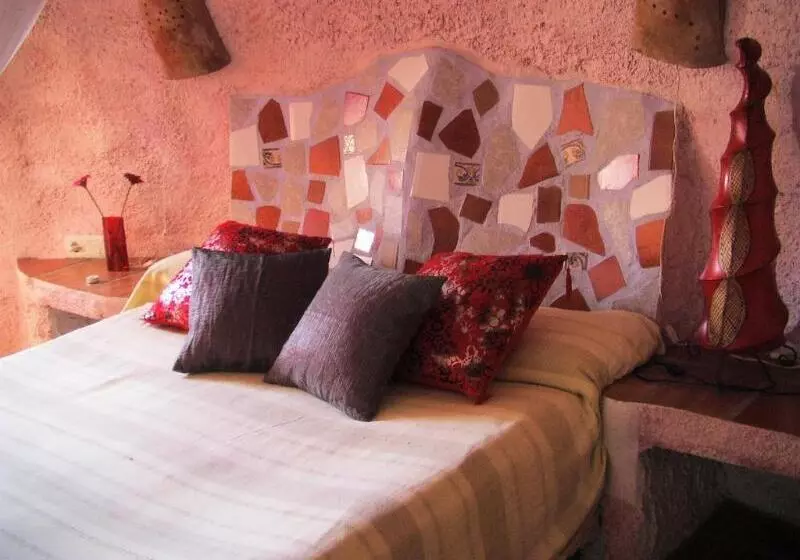 Отель Rural Los Caracoles