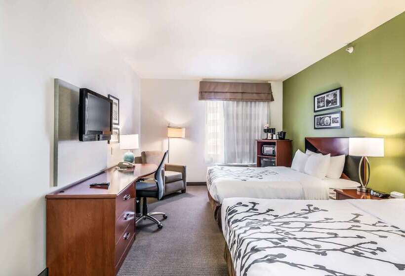 Отель Fort Stockton Inn & Suites