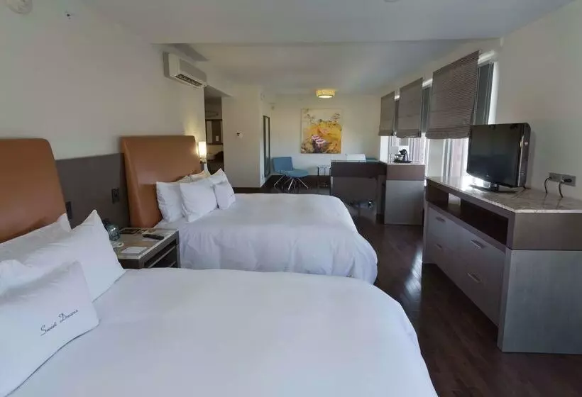 The Tudor Arms Hotel Cleveland A Doubletree By Hilton