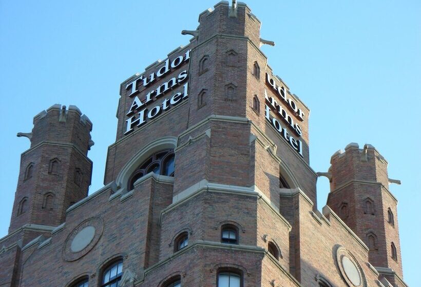 The Tudor Arms Hotel Cleveland A Doubletree By Hilton