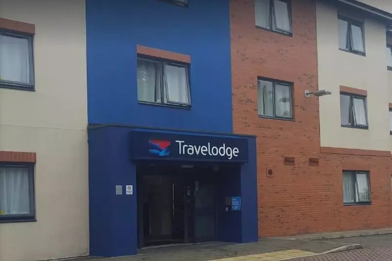 Отель Travelodge Bromborough