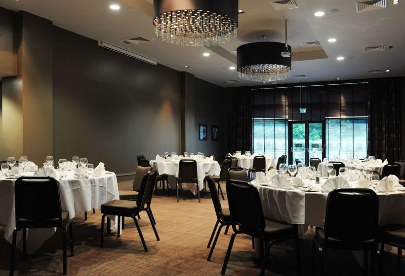 Village Hotel Farnborough