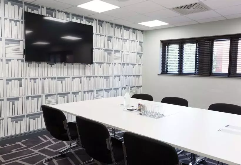 Village Hotel Farnborough