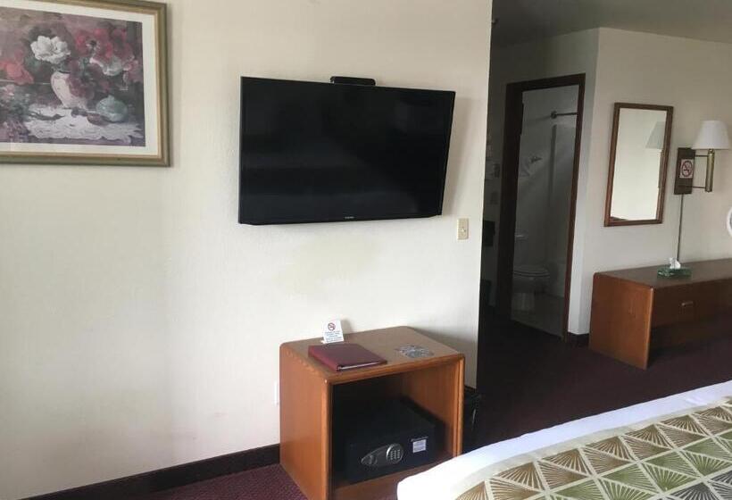 Отель Westward Inn